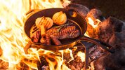 Сковорода Petromax гриль чугунная GRILL FIRE SKILLET 30 см с длинной ручкой